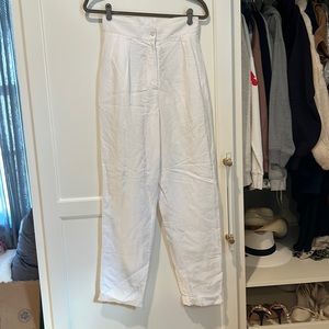 White pleated linen trousers